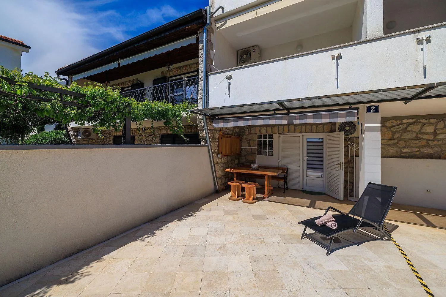 Helles Studio-Apartment Nur 350 Meter Zum Strand Mit Grill, Privatparkplatz, Liege Dramalj Croatia